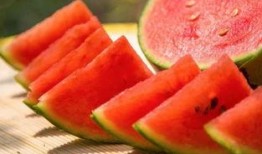 西瓜落地什么意思娱乐圈吃瓜,从西瓜落地看“吃瓜”文化盛行