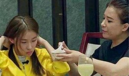 娱乐吃瓜酱不让父母喝水,揭秘不让父母喝水的惊人真相